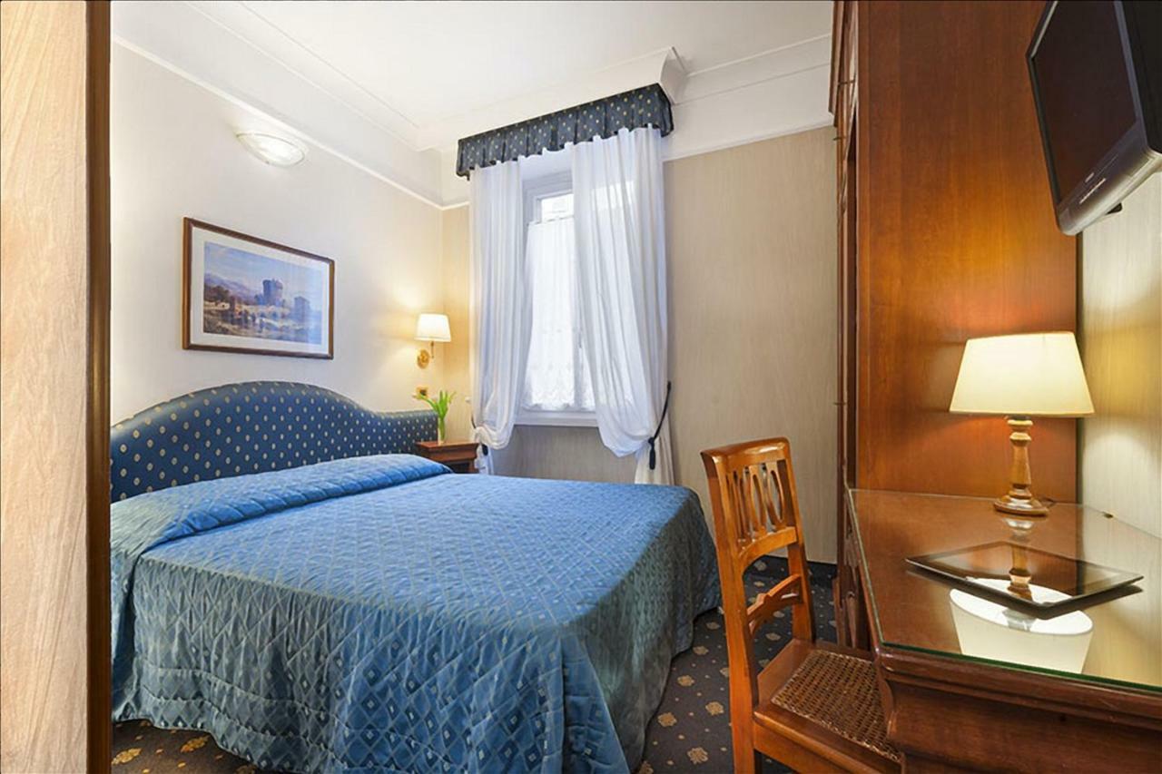 Hotel Portoghesi Рим Екстериор снимка