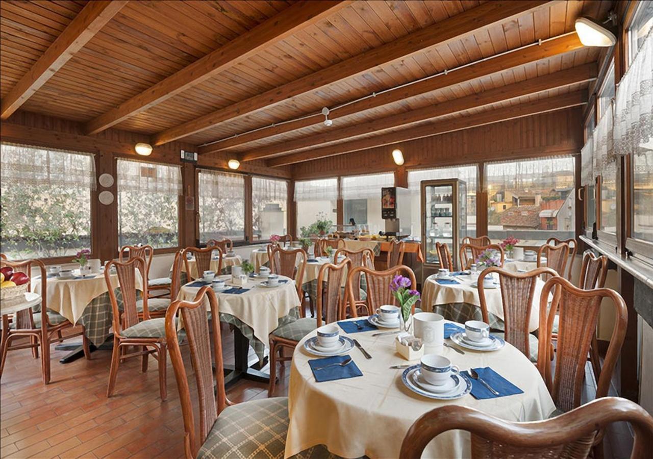 Hotel Portoghesi Рим Екстериор снимка