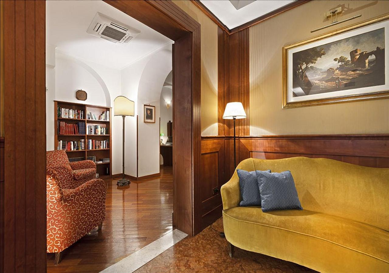 Hotel Portoghesi Рим Екстериор снимка